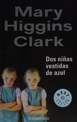 Dos niñas vestidas de azul